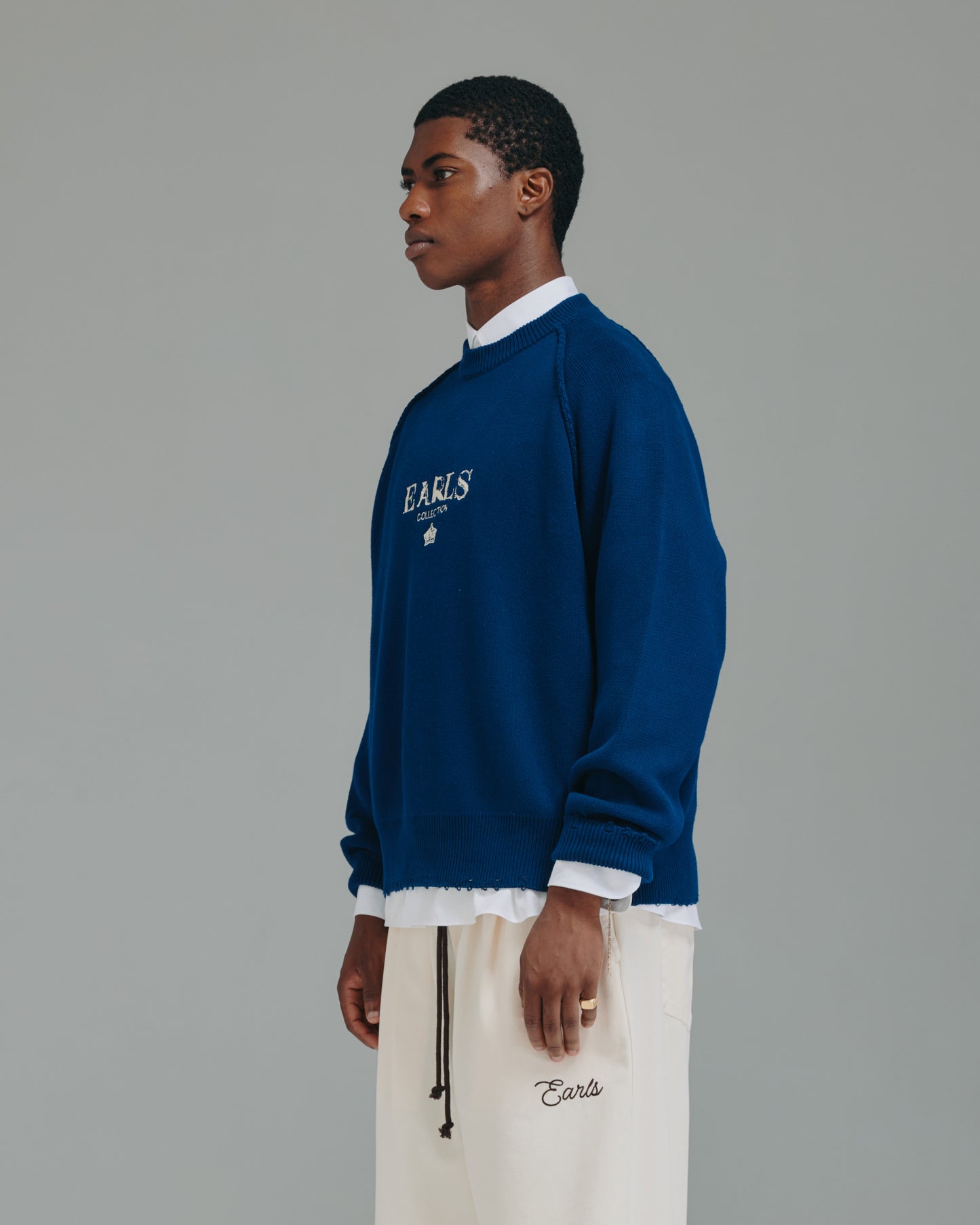 Distressed Crown Knit - Navy