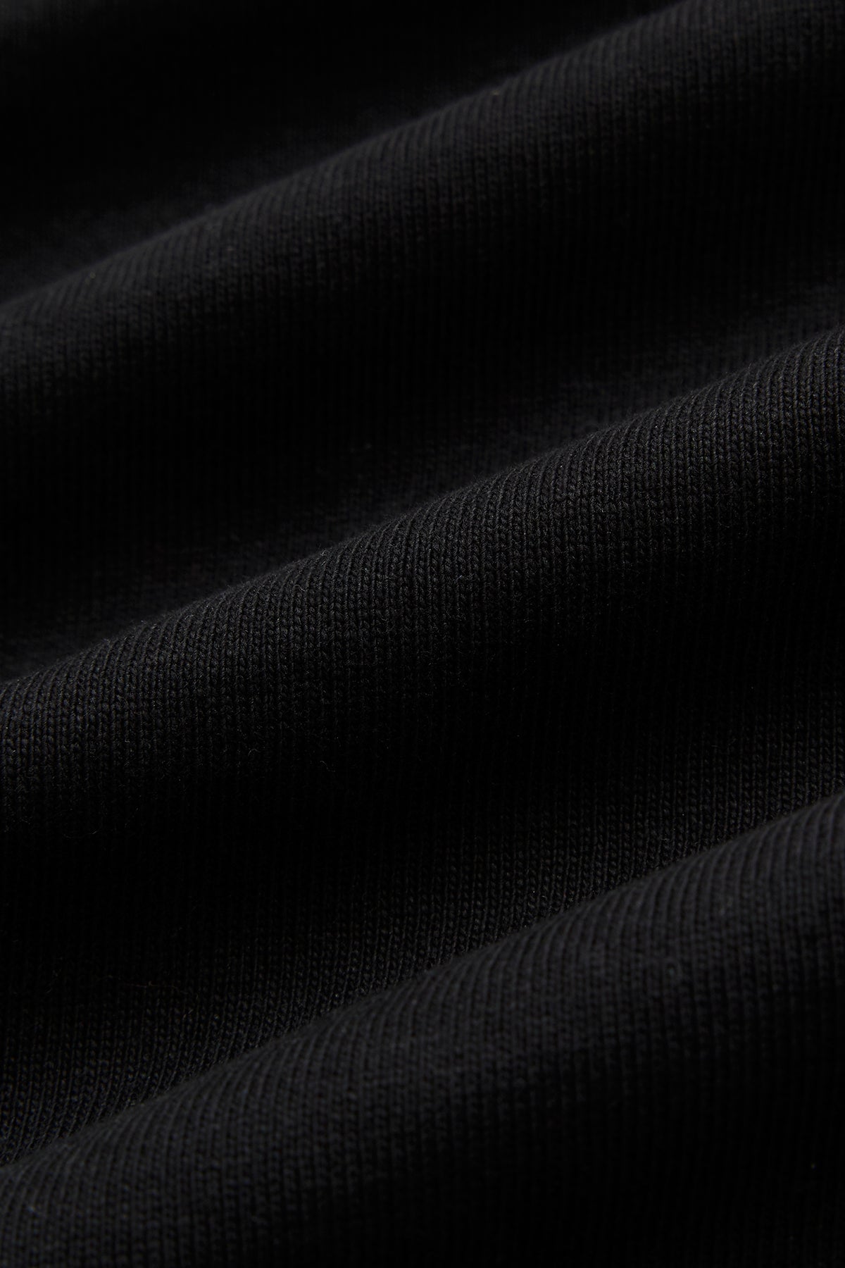 Fine Thread Tee - Black