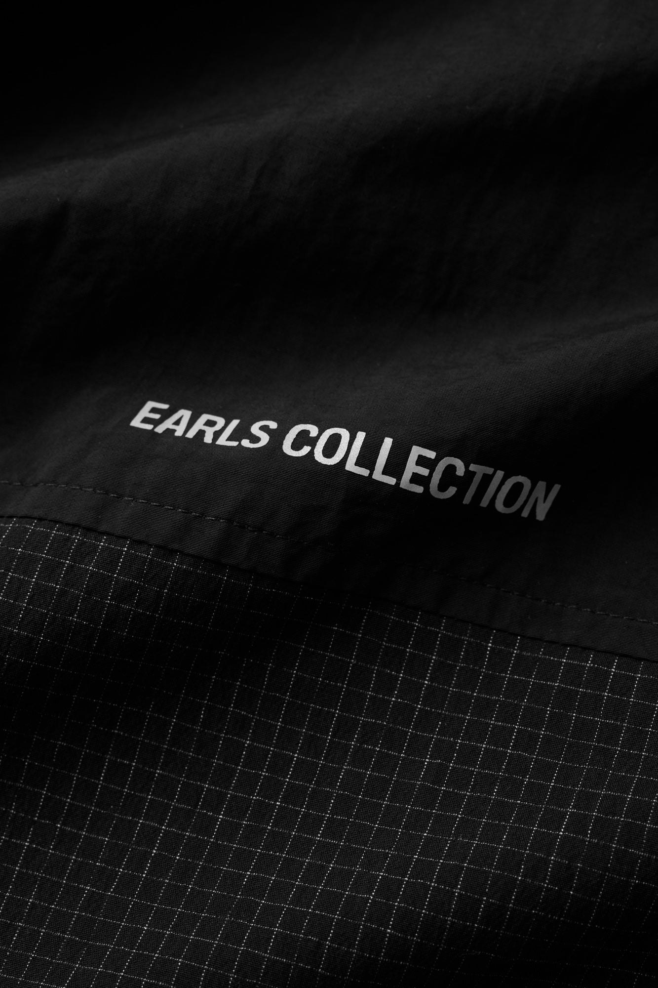 Tower Anorak - Black