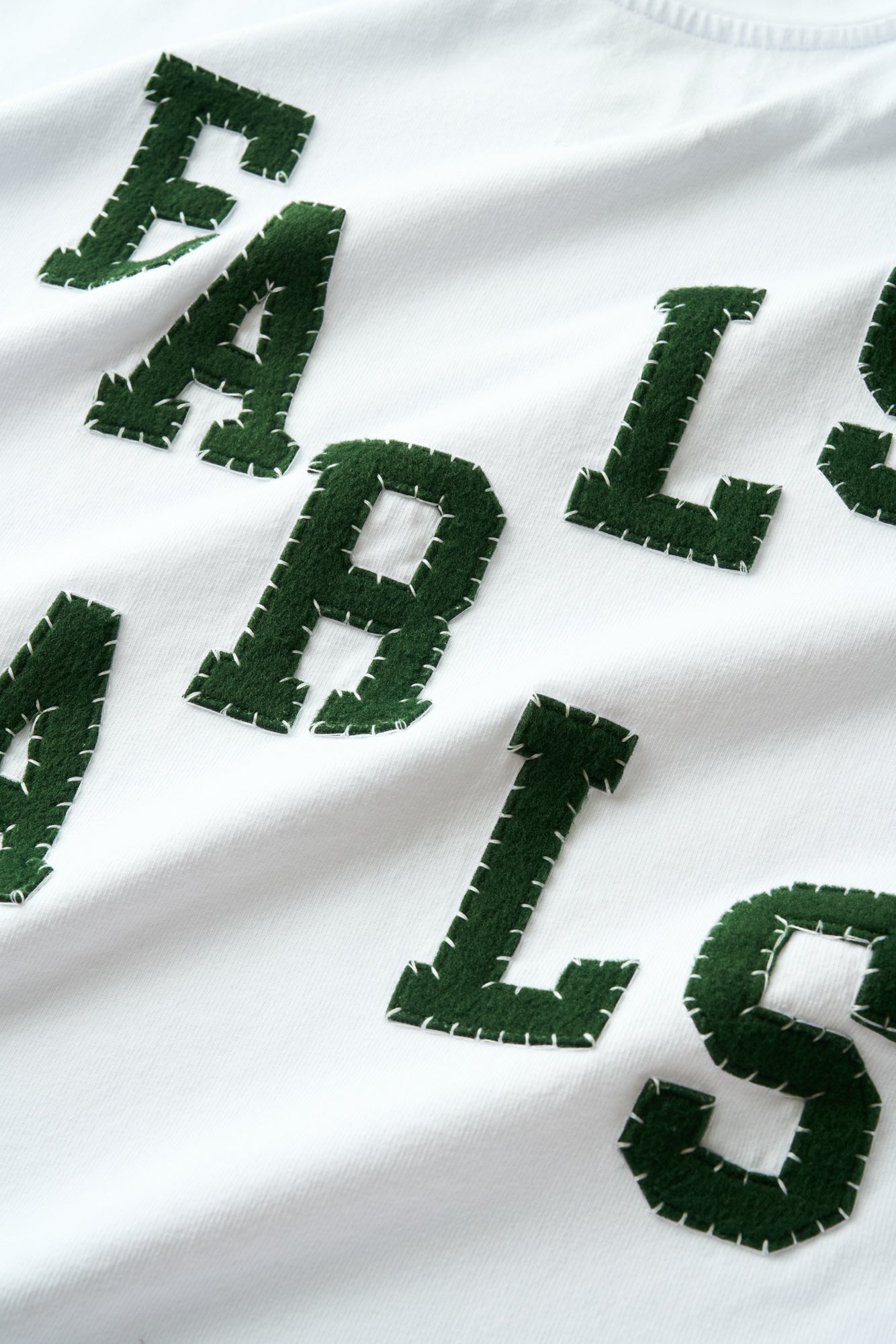 Felt Tee - White/Forrest