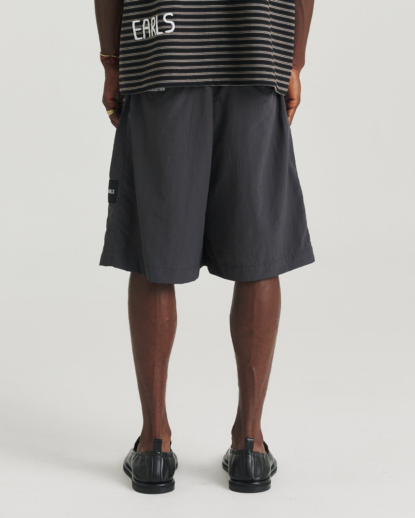 Nylon Relax Short - Charcoal – Earls Collection