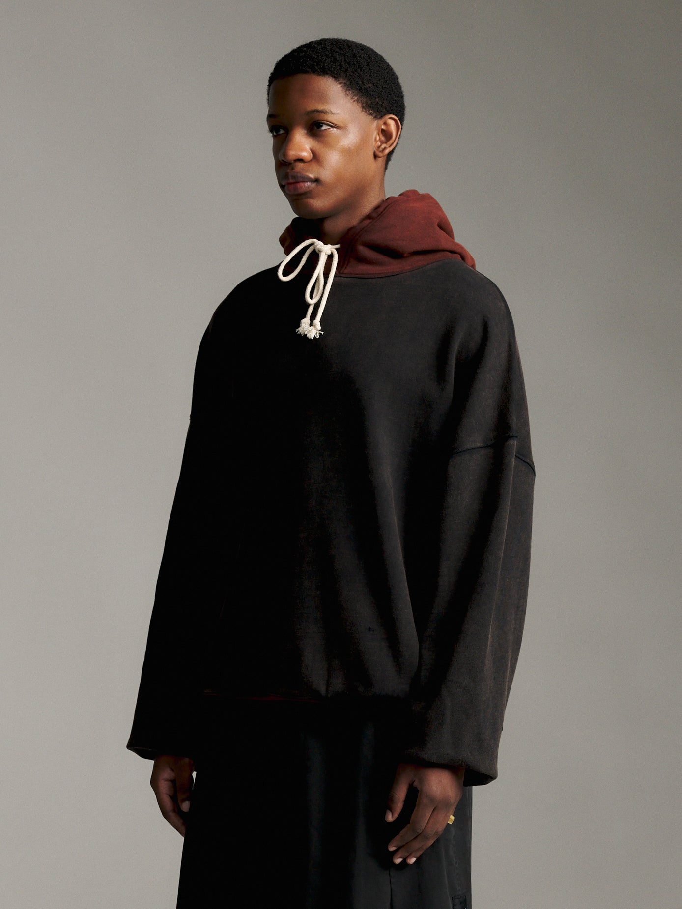 EARL_SHOP出品 Letter Hood - Black – Earls Collection