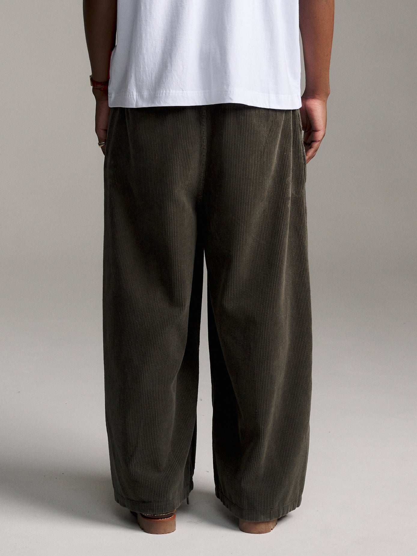 Relax Cord Pant - Khaki