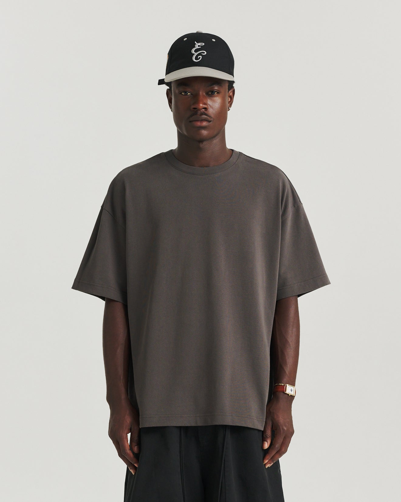 Felt Tee - Charcoal/Black – Earls Collection