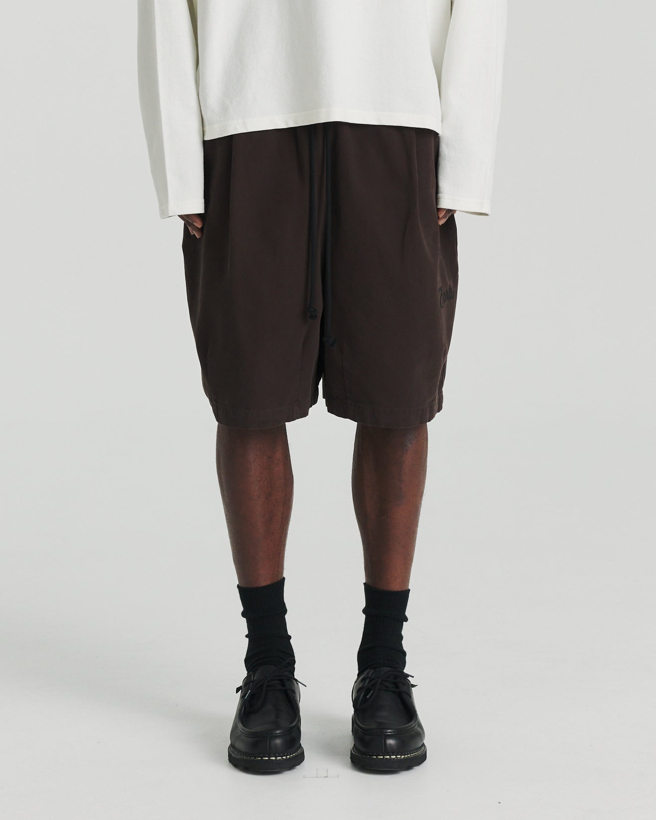 Canvas Easy Short - Chocolate