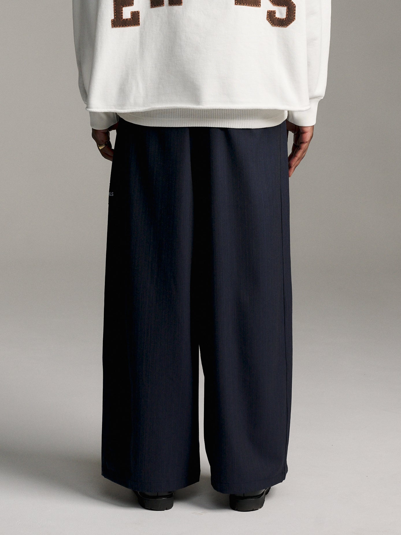TR Relax Pant - Navy Stripe