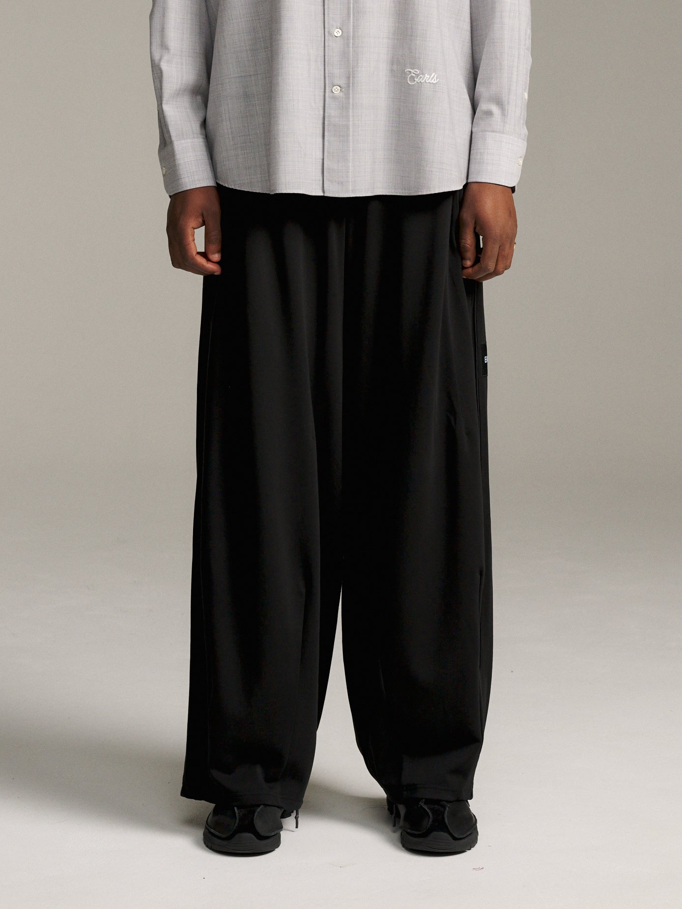 Piped Relax Pant - Black