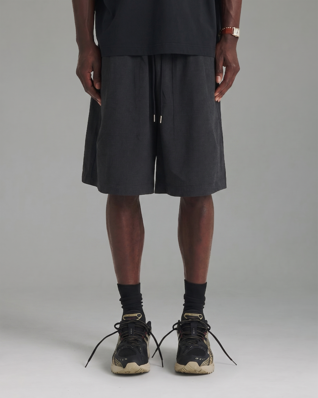 Relax Short - Charcoal