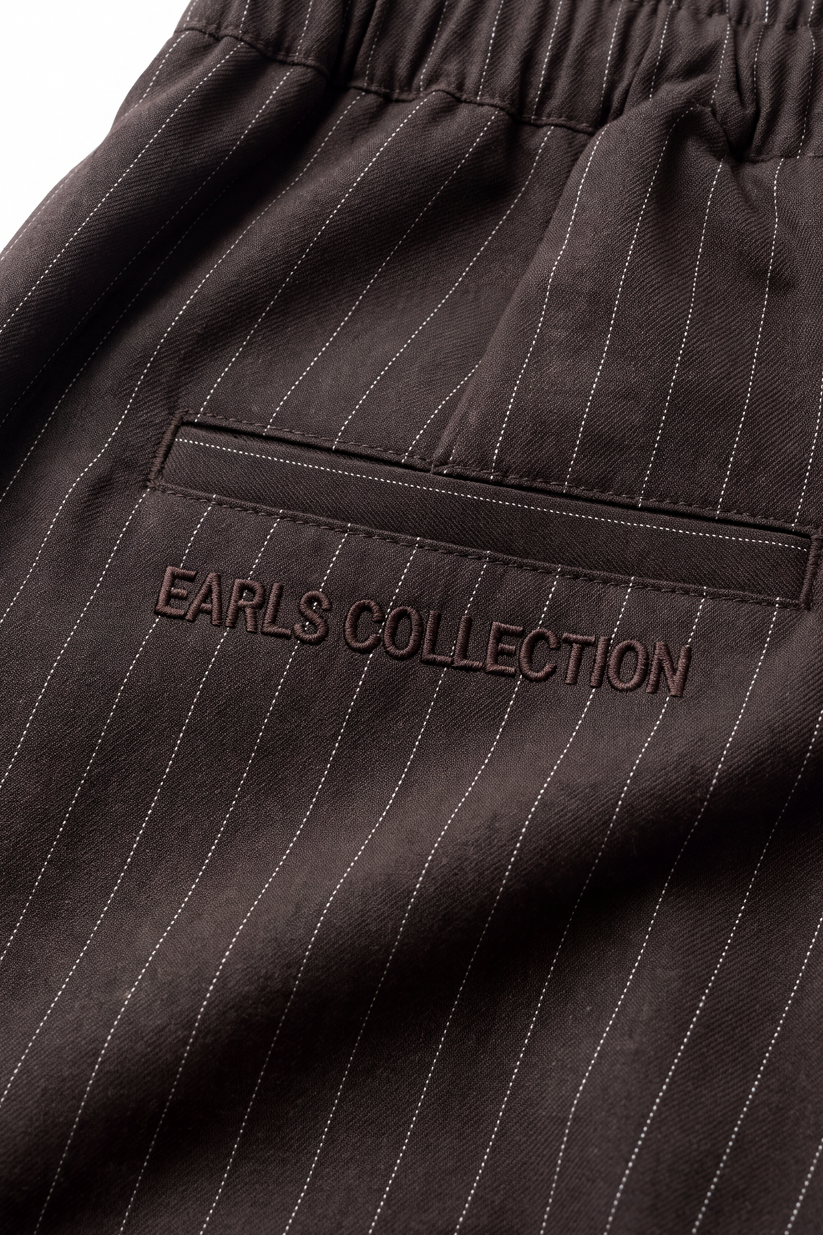 Relax Short - Brown Pinstripe