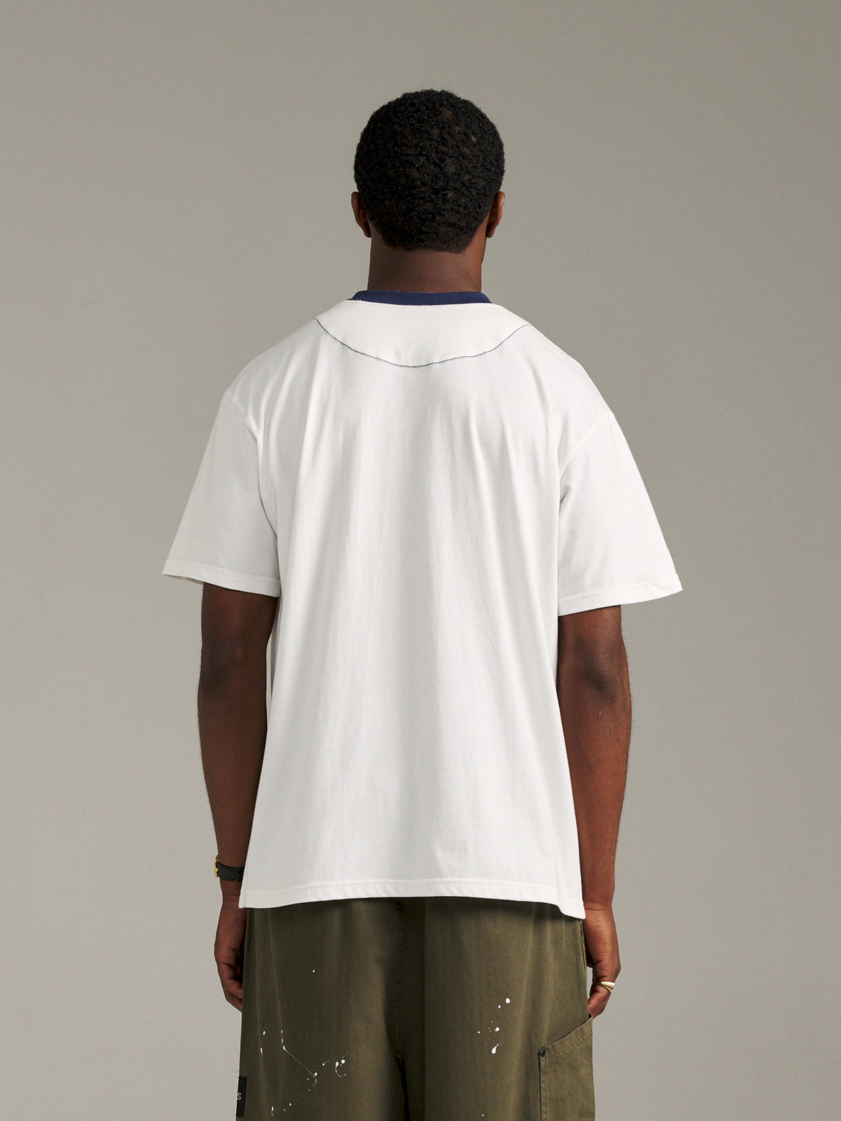Pennant Tee - Off White/Navy