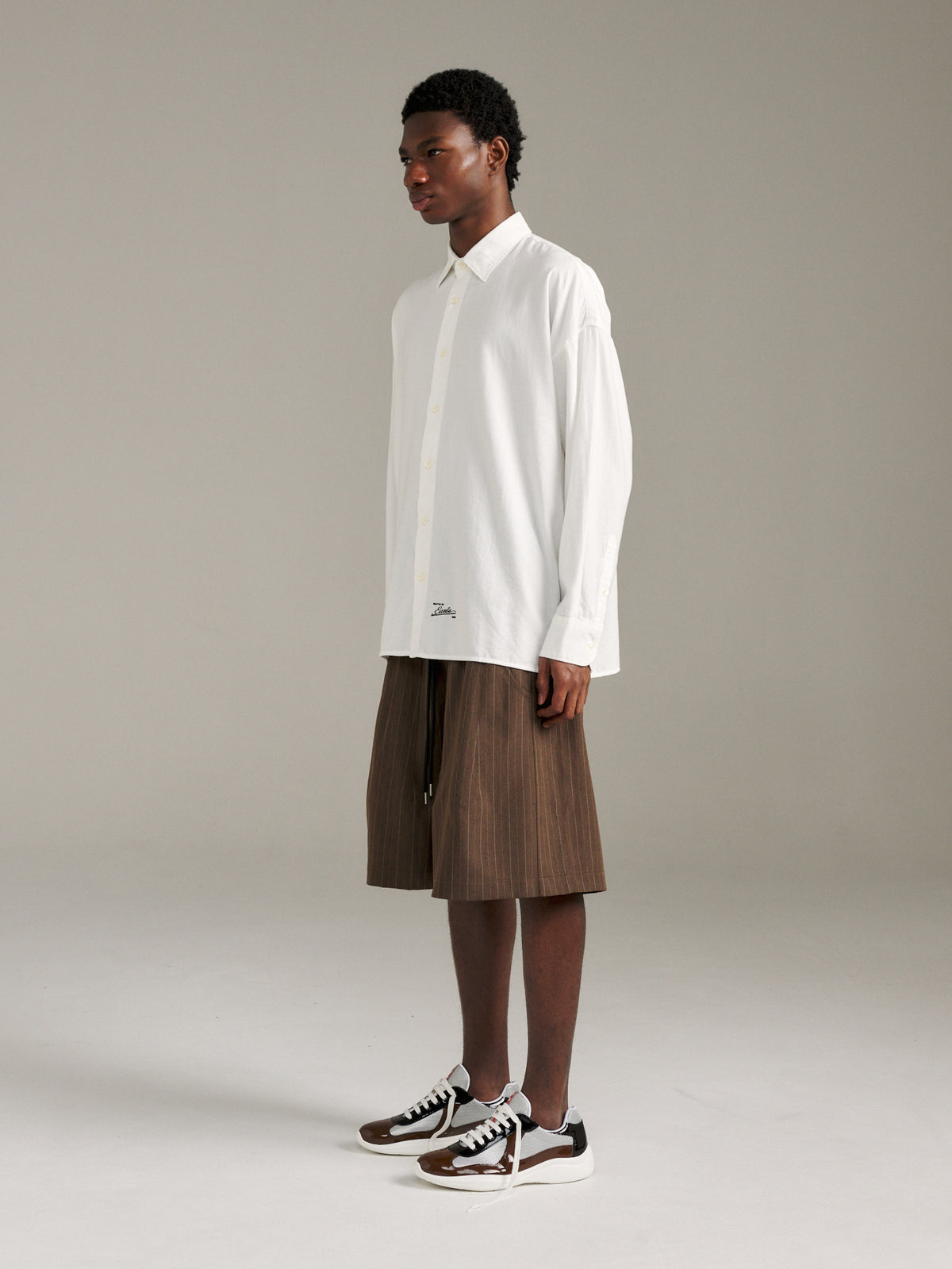 Relax Short - Brown Pinstripe