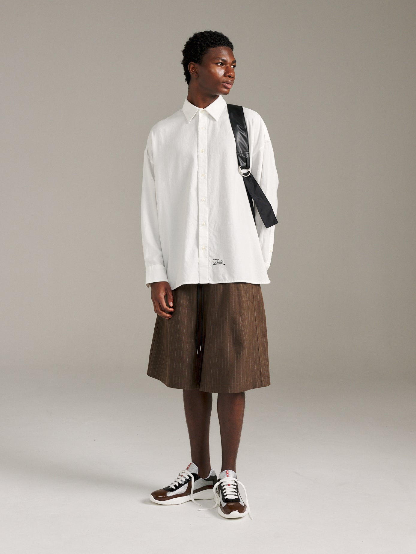 Relax Short - Brown Pinstripe