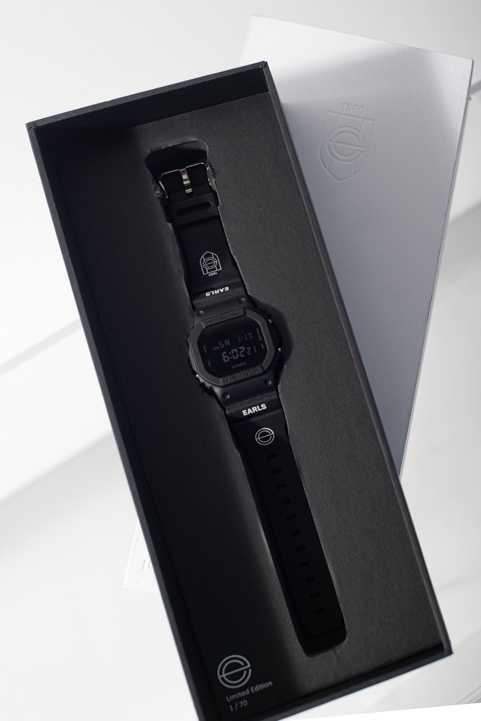 EARLS X G-SHOCK DW-5600 